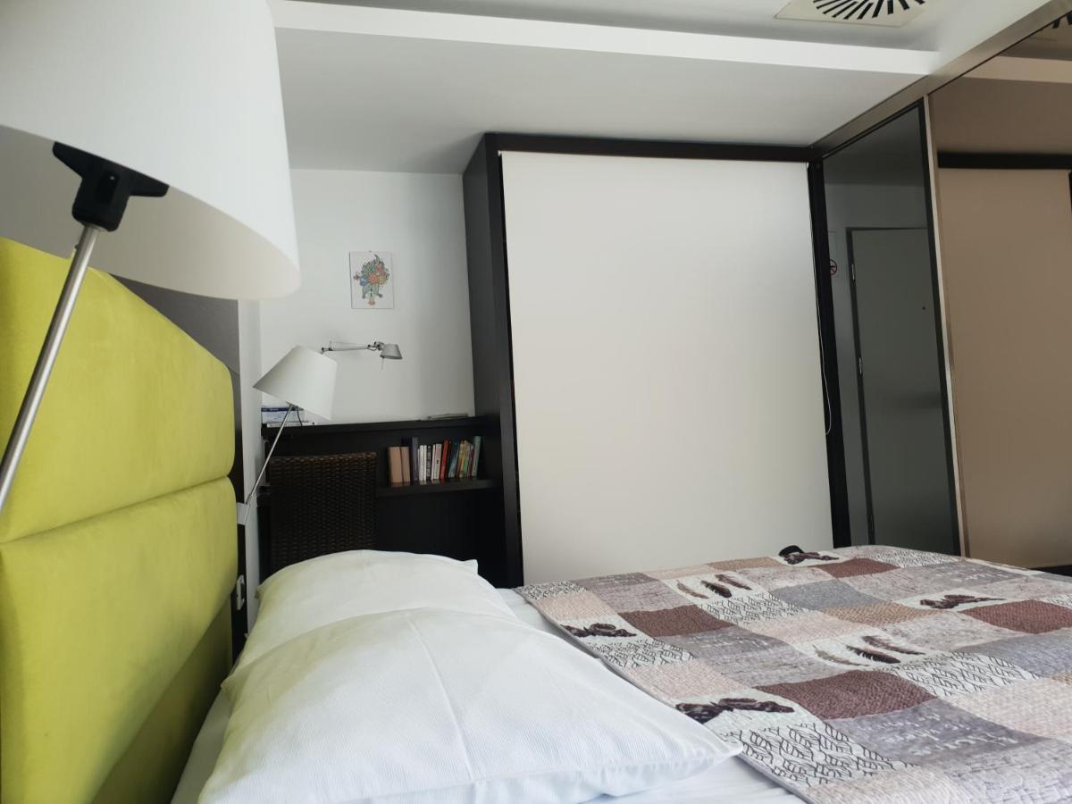 Apartma Kurji Vrh - Chicken Apartment Kranjska Gora